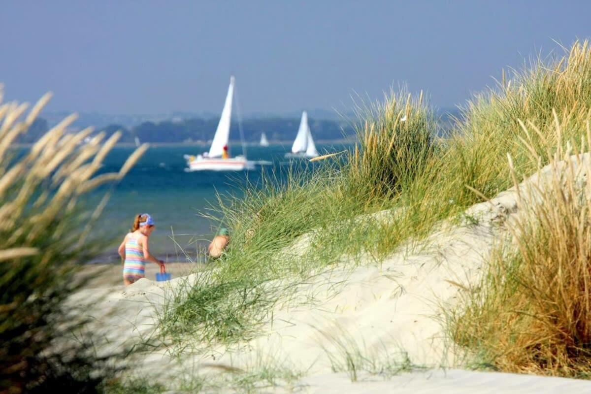 דירות Two Bed Seafront Escape In איסט וויטרינג מראה חיצוני תמונה